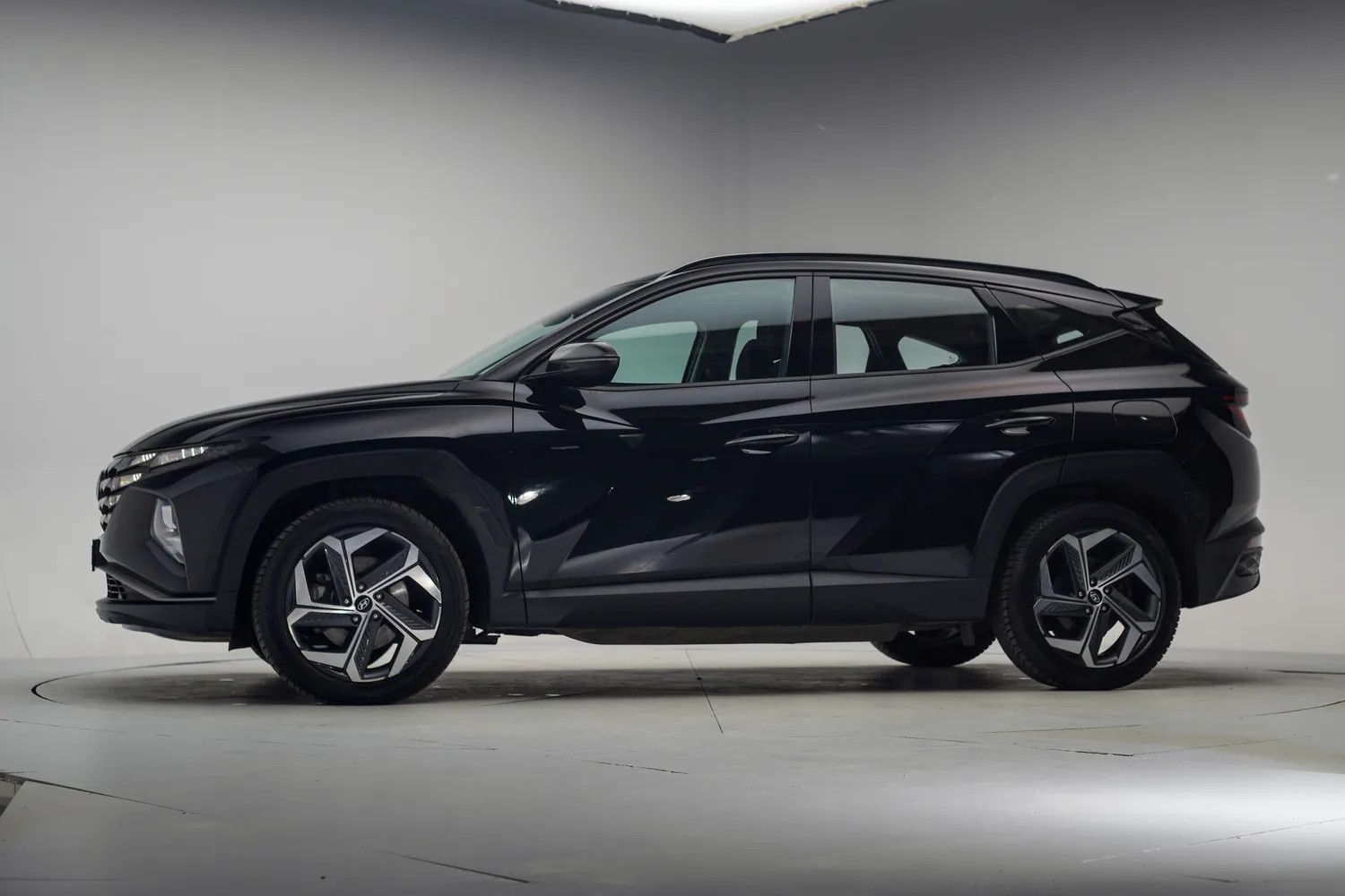 Hyundai Tucson 1.6 T-GDI PHEV Comfort 4WD [ SoH 96,6% ][ imagem 2