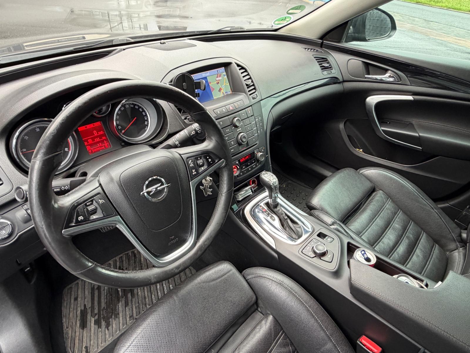 Opel Insignia 2013 — photo 11