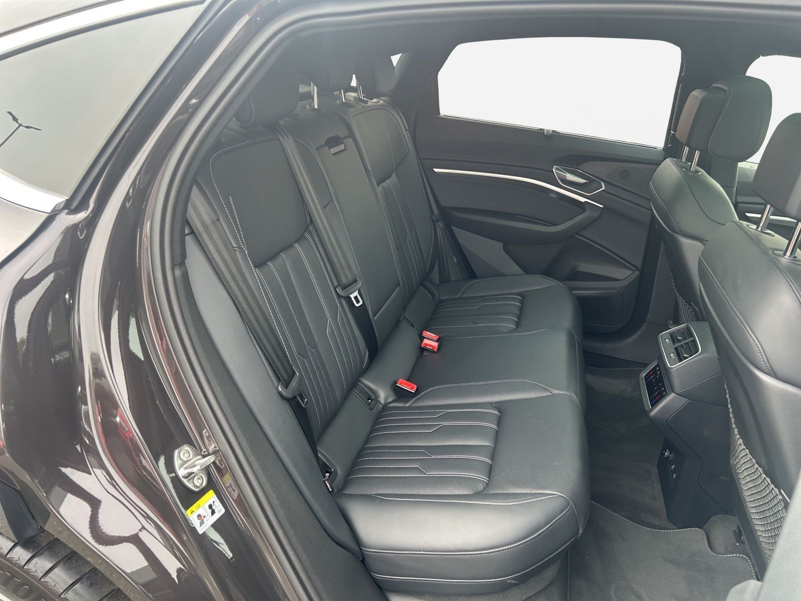 Audi Q8 e-tron - Bild 17