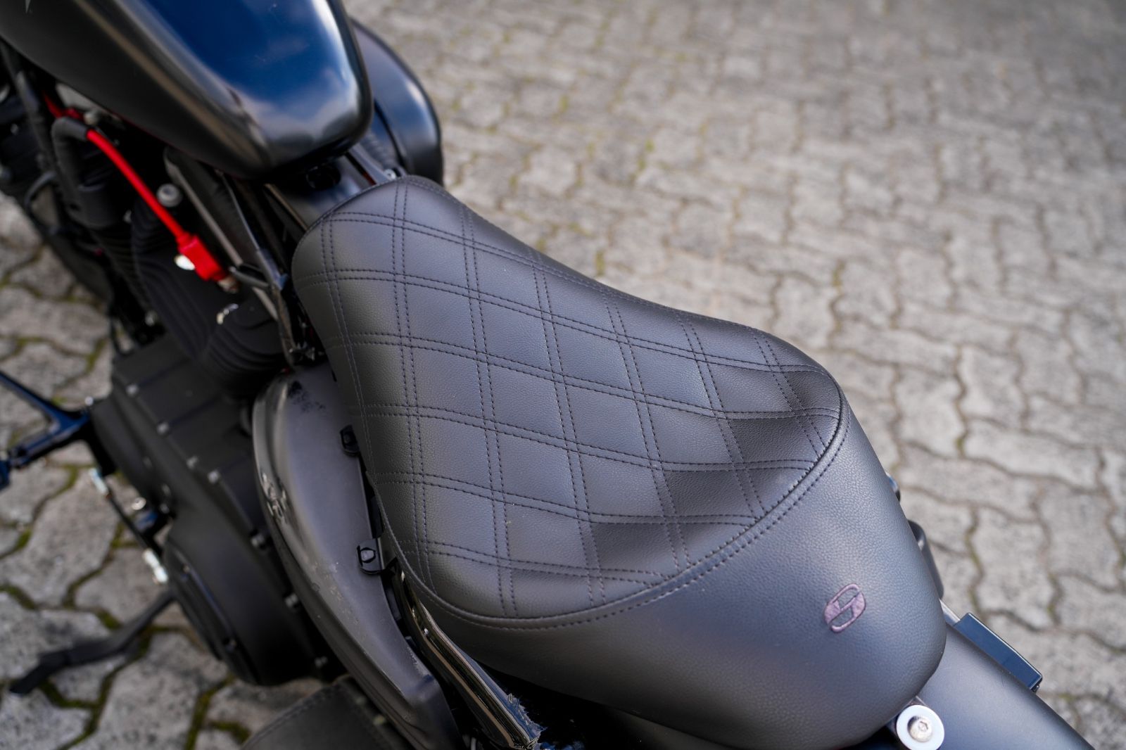 Fahrzeugabbildung Harley-Davidson SPORTSTER XL883N IRON - BOBBER - KURZES HECK