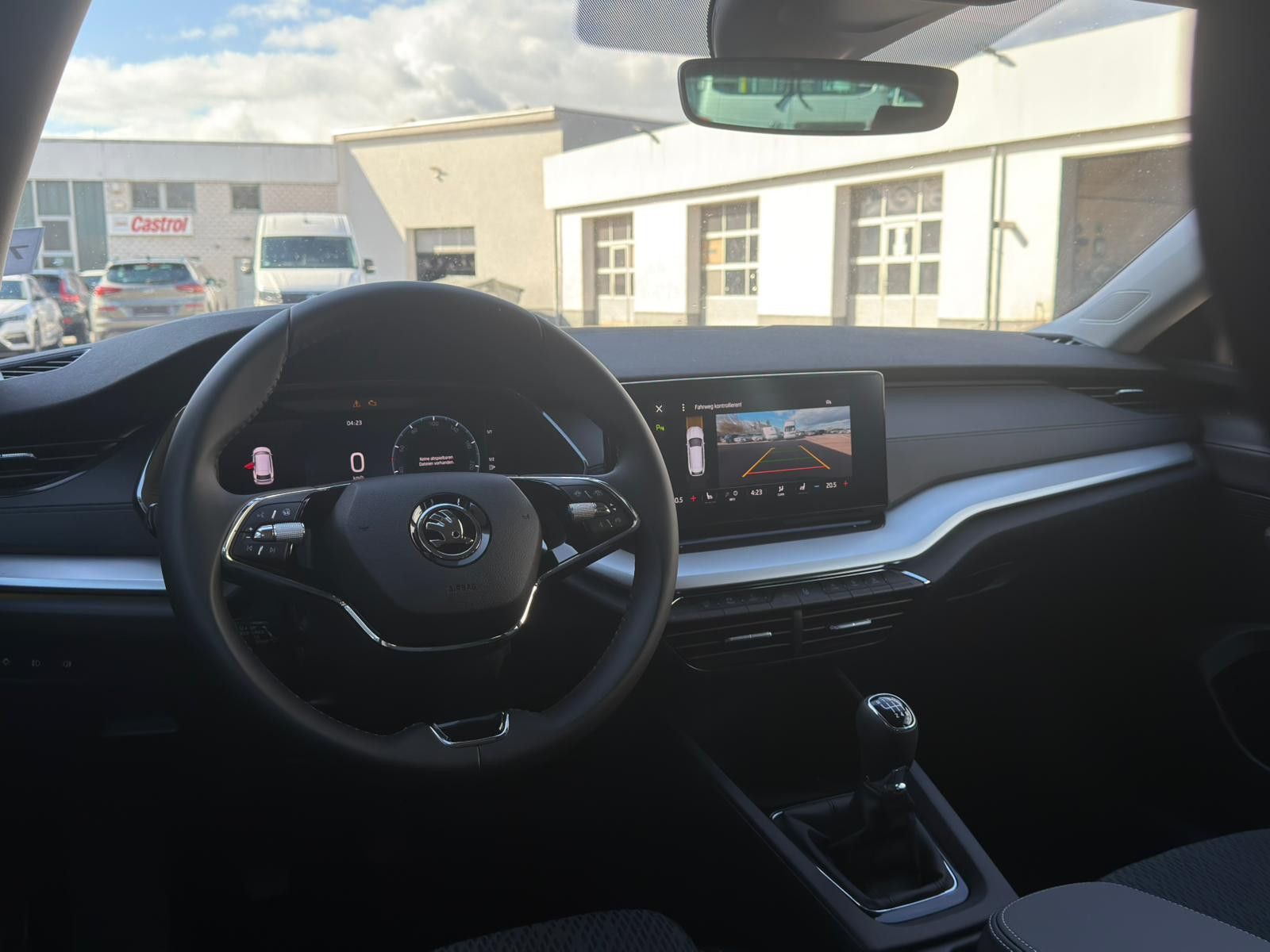 Fahrzeugabbildung SKODA Octavia Combi 2.0 TDI CLEVER *NAVI*ACC*KESSY*BT*