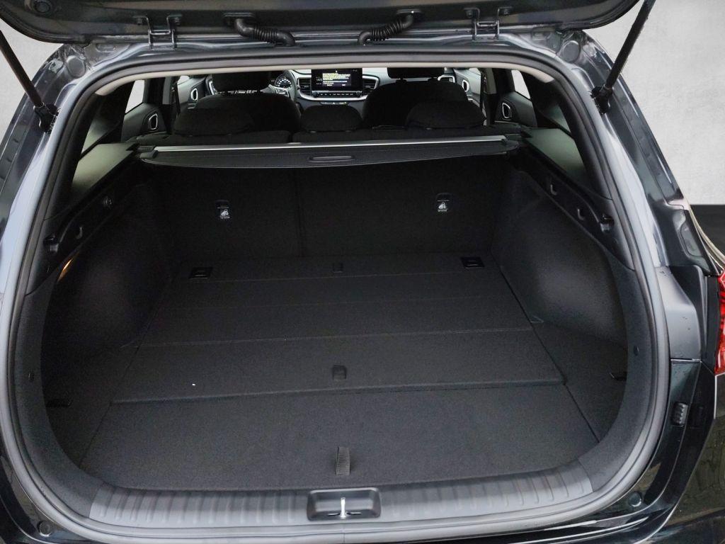 Kia Ceed SW 1.5 AT  Spirit -S- LED