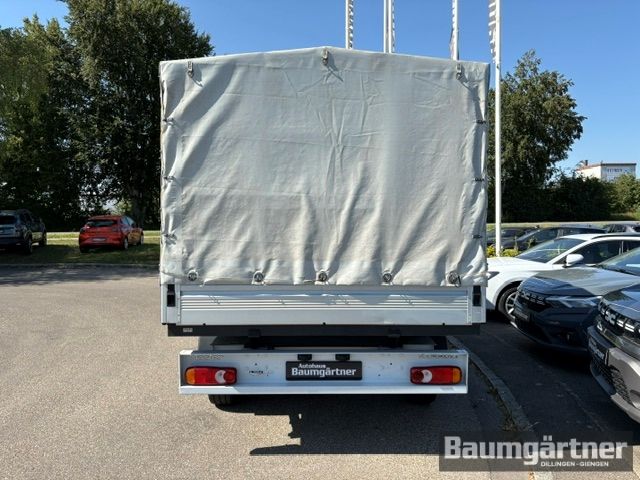 Fahrzeugabbildung Renault Master DoKa dCi 135 3,5t L2H1 Pritsche/Plane - mit KI generiert/bearbeitet