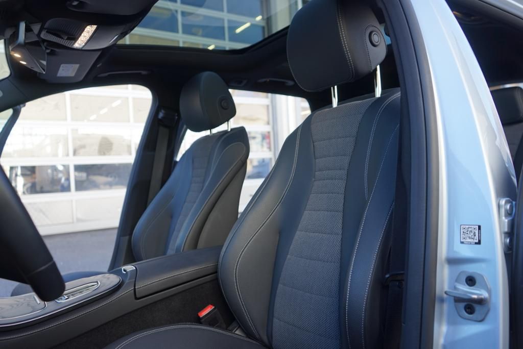 Fahrzeugabbildung Mercedes-Benz E 300 de T-Modell AMGLine + Avantgarde *PanoDach