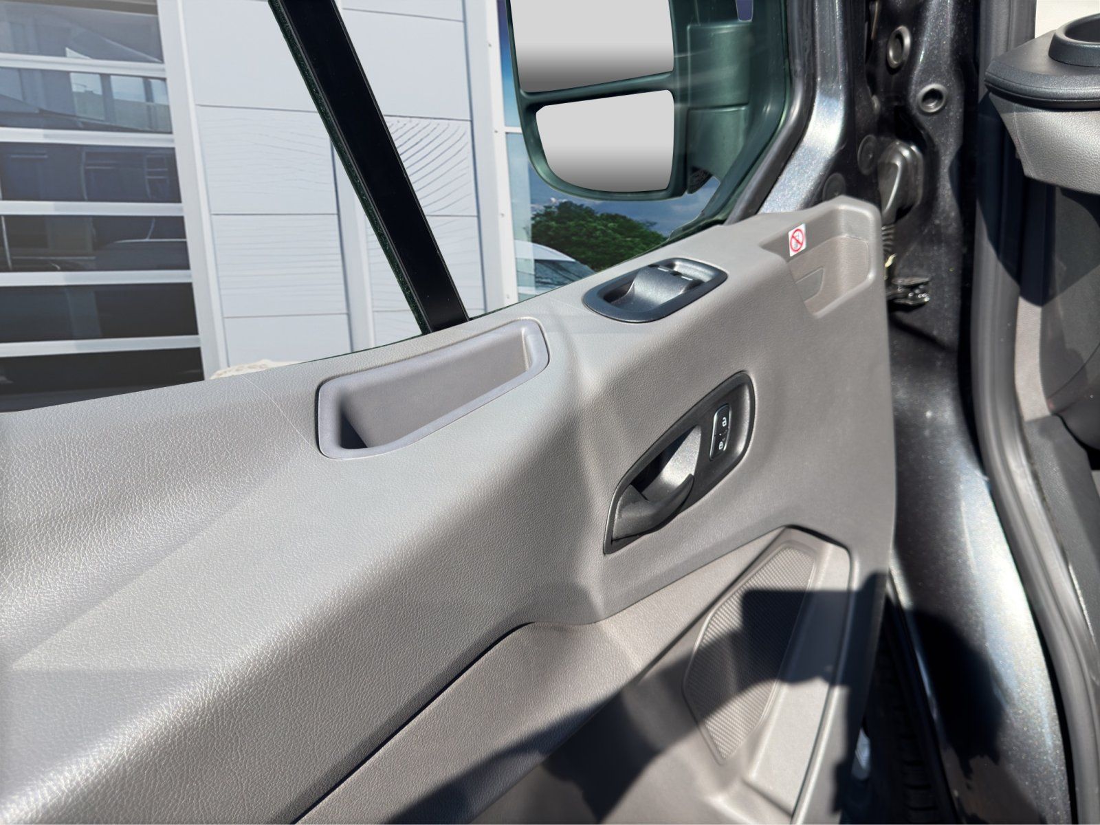 Fahrzeugabbildung Ford Transit  350 L3 Trend