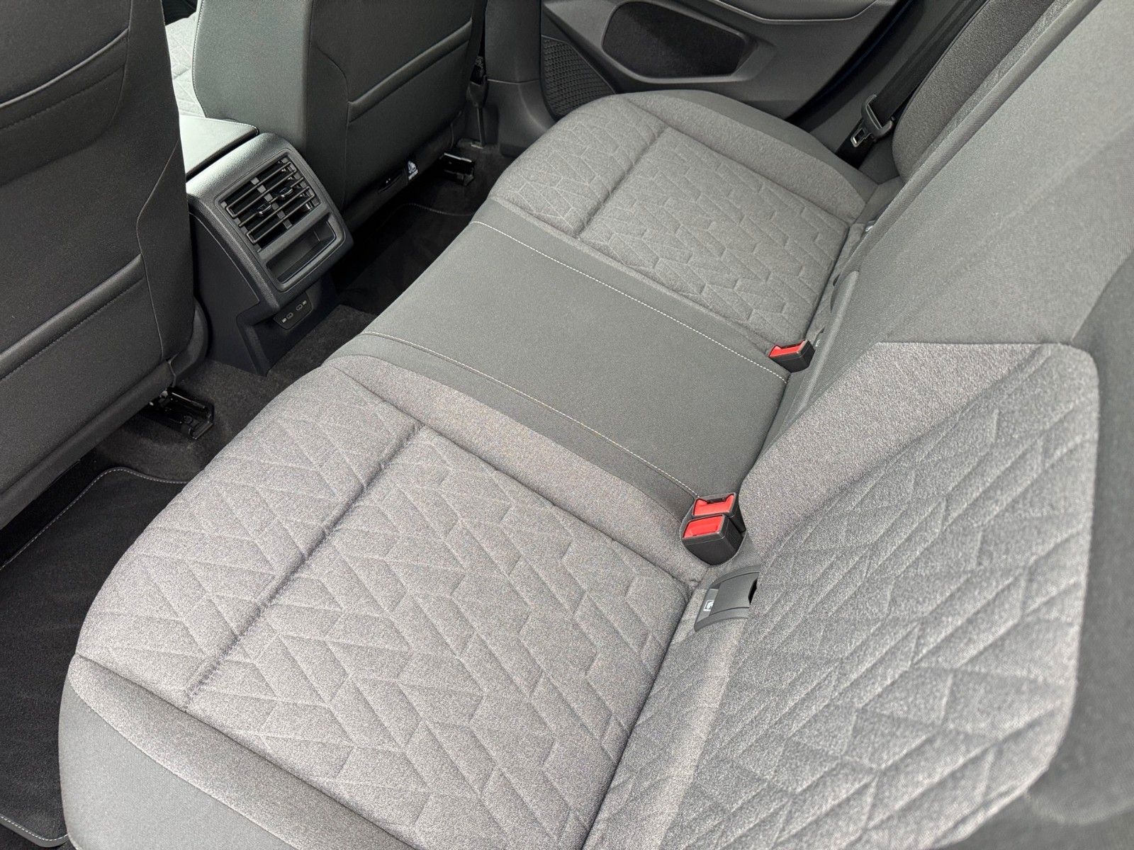 Fahrzeugabbildung Volkswagen Golf VIII Lim. 1.5 TSI Life