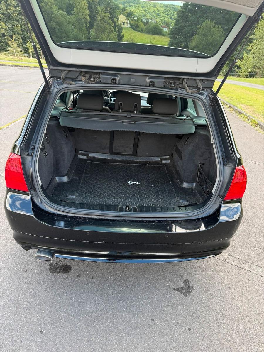 BMW 320 2012 — photo 9