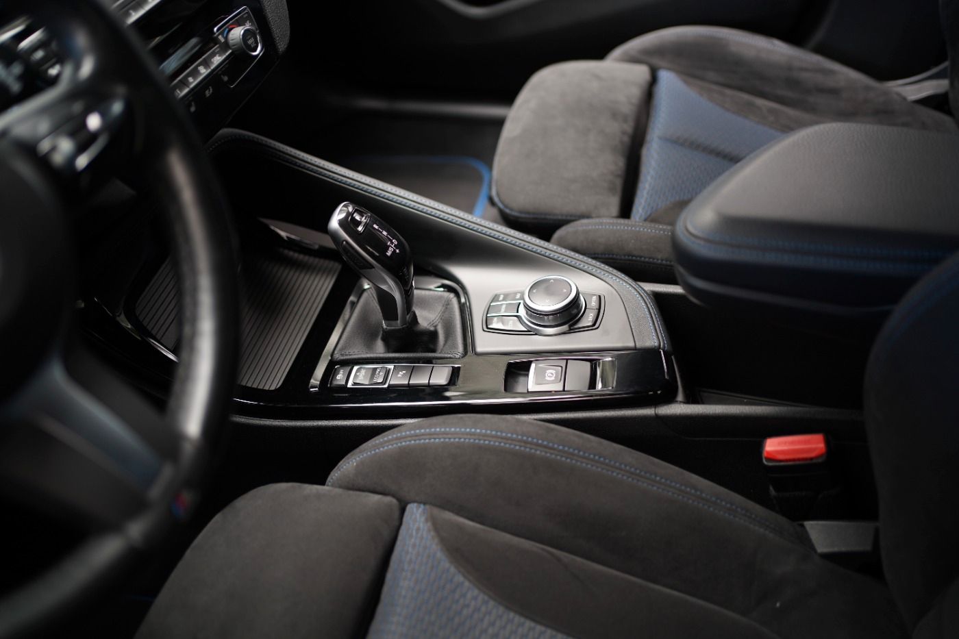 Fahrzeugabbildung BMW X2 18i M Sport +Stauassistent+Driving Assis. Plu