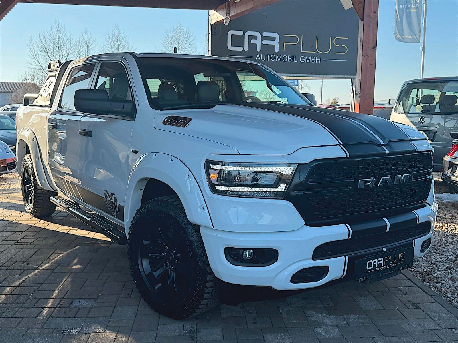 Fahrzeugabbildung Dodge RAM 5.7 V8 HEMI Night Edition Offroad 4x4 LED