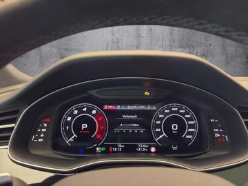 2026 AUDI RSQ8 缩略图 17