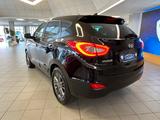 Hyundai ix35 blue Finale 2WD - Hyundai ix35: Finale