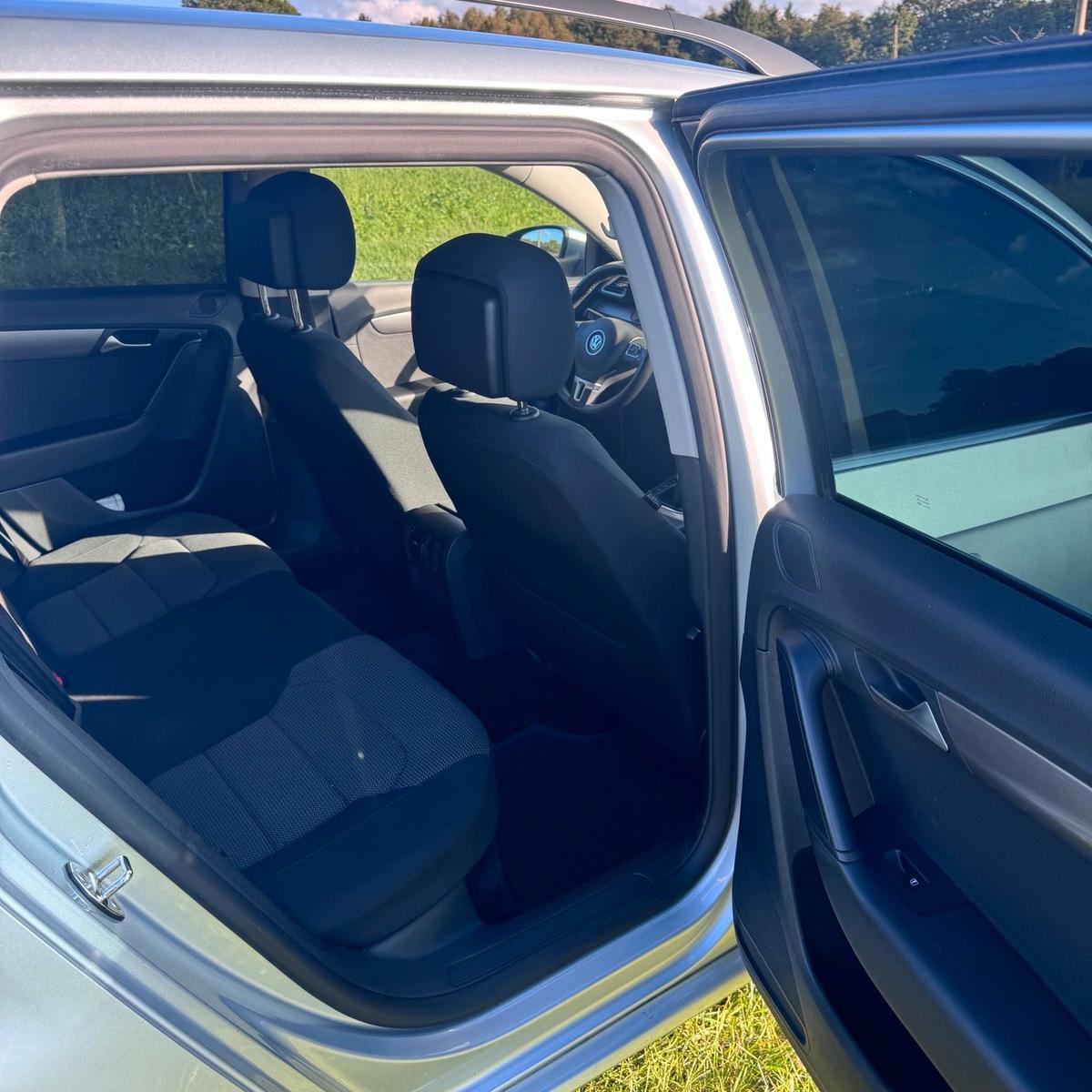 Volkswagen Passat 2011 — photo 6
