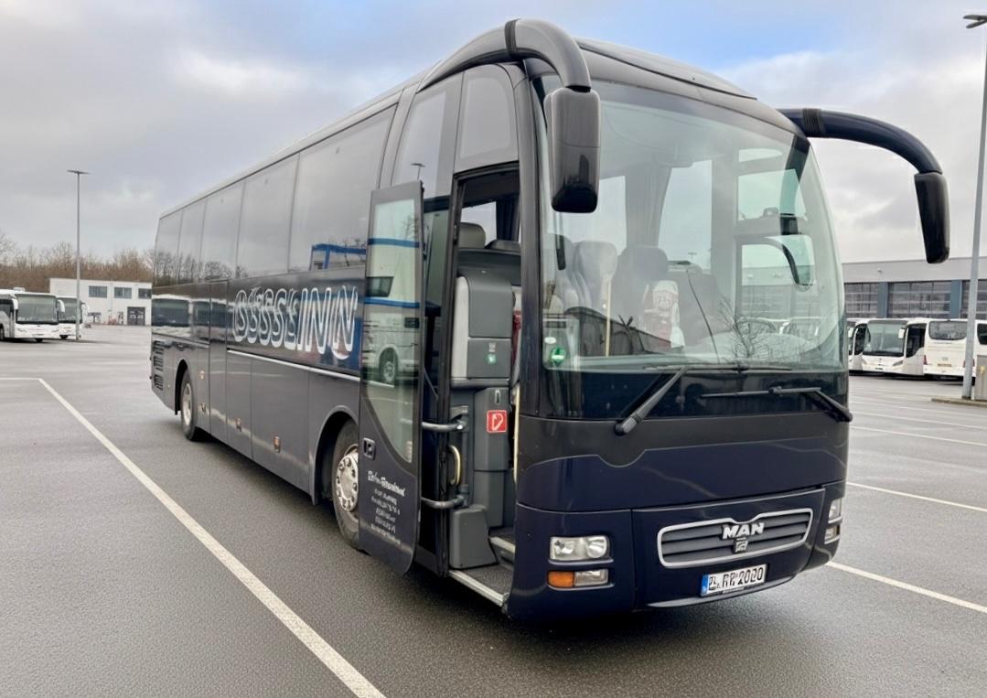 MAN R02 Lions Star  ( Coach R07 Tourismo-Cityliner)