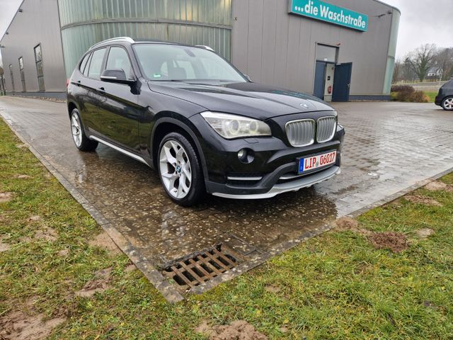 BMW X1 20 d sDrive *Vollleder * Xenon * Navi * AHK