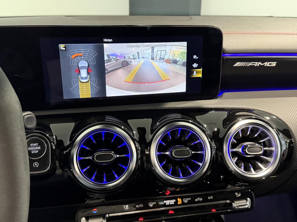 Mercedes-Benz CLA 35 AMG