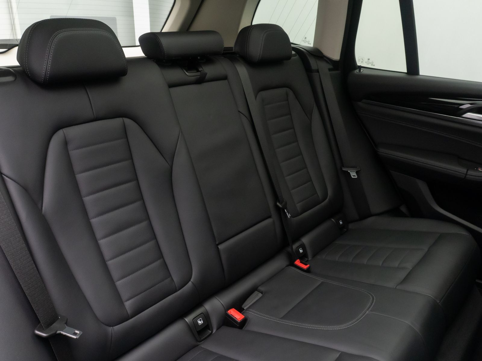 Fahrzeugabbildung BMW X3 xD30e Panorama 360&deg;HUD DAB HiFi AHK Komfort