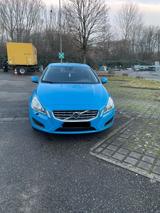 Volvo V60 D3 Momentum Momentum 136PS 5Zylinder SHZ - Volvo V60: Ps