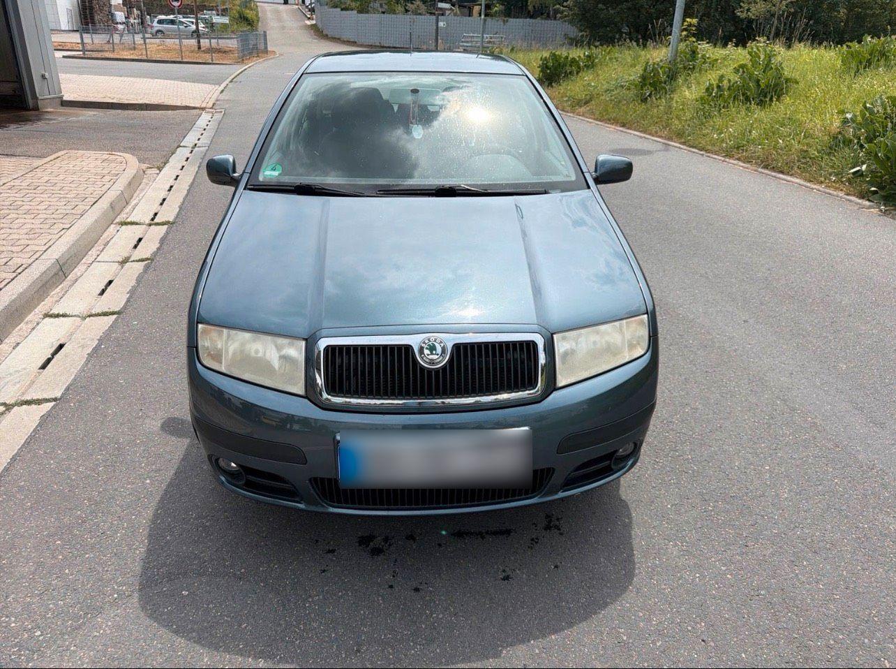 Skoda Fabia 2006 — engine