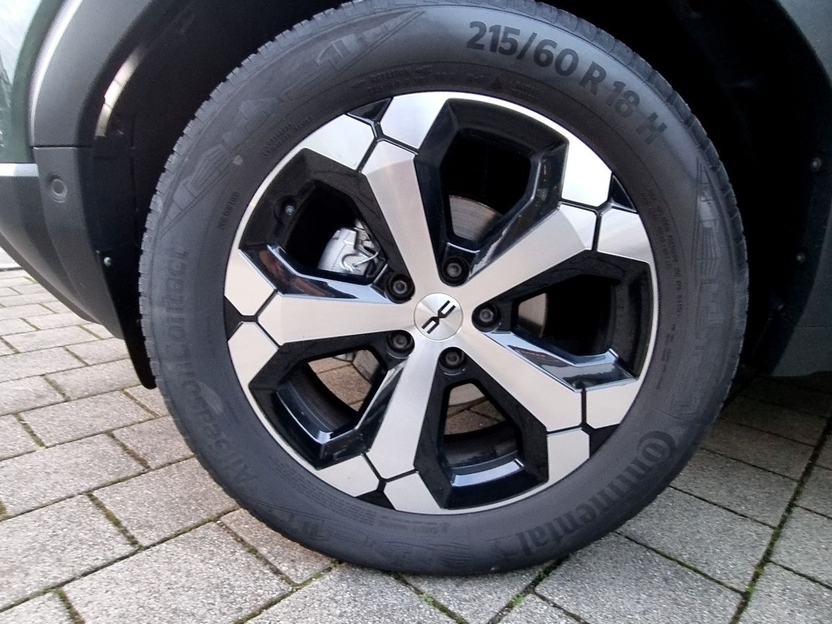 Fahrzeugabbildung Dacia Duster Journey TCe 130 4x4