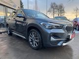BMW X1 xDrive 20 i xLine *M-SPORTPAKET/PANO/LEDER* - BMW X1 xLine mit Benzin-Antrieb
