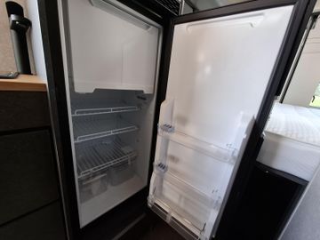 HYMER  ERIBA  HYMERCAR Redwood 601 Trail AHK Lithium LED Schwenkbad