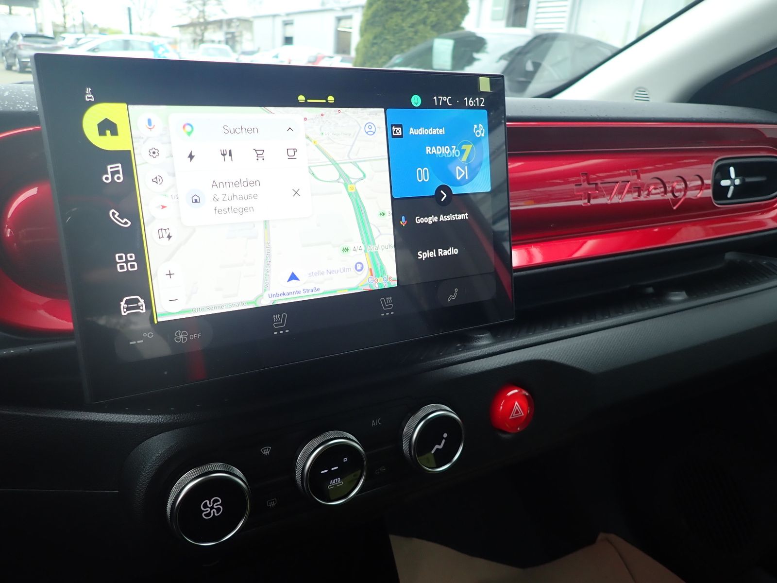 Fahrzeugabbildung Renault Twingo E-TECH elektrisch Techno 80hp Urban Range