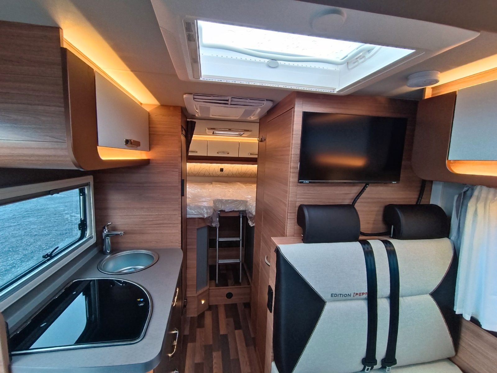 Fahrzeugabbildung Weinsberg CaraCompact 600 MEG EDITION PEPPER *LED*Klima*TV