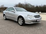 Mercedes-Benz CLK 320 ELEGANCE*AUTOMATIK*KLIMAAUTOMATIK* - Mercedes-Benz CLK 320 mit Benzin-Antrieb: Coupe, Automatik