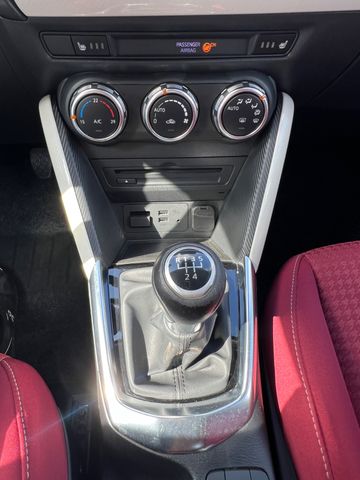 Mazda 2 Lim. Red Sports Edition