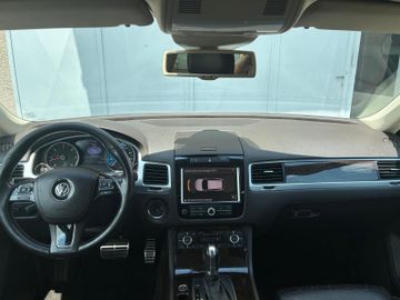 Volkswagen Touareg - 8
