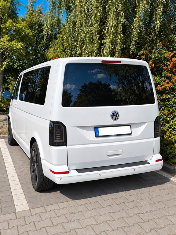 Image of Volkswagen T6 Caravelle