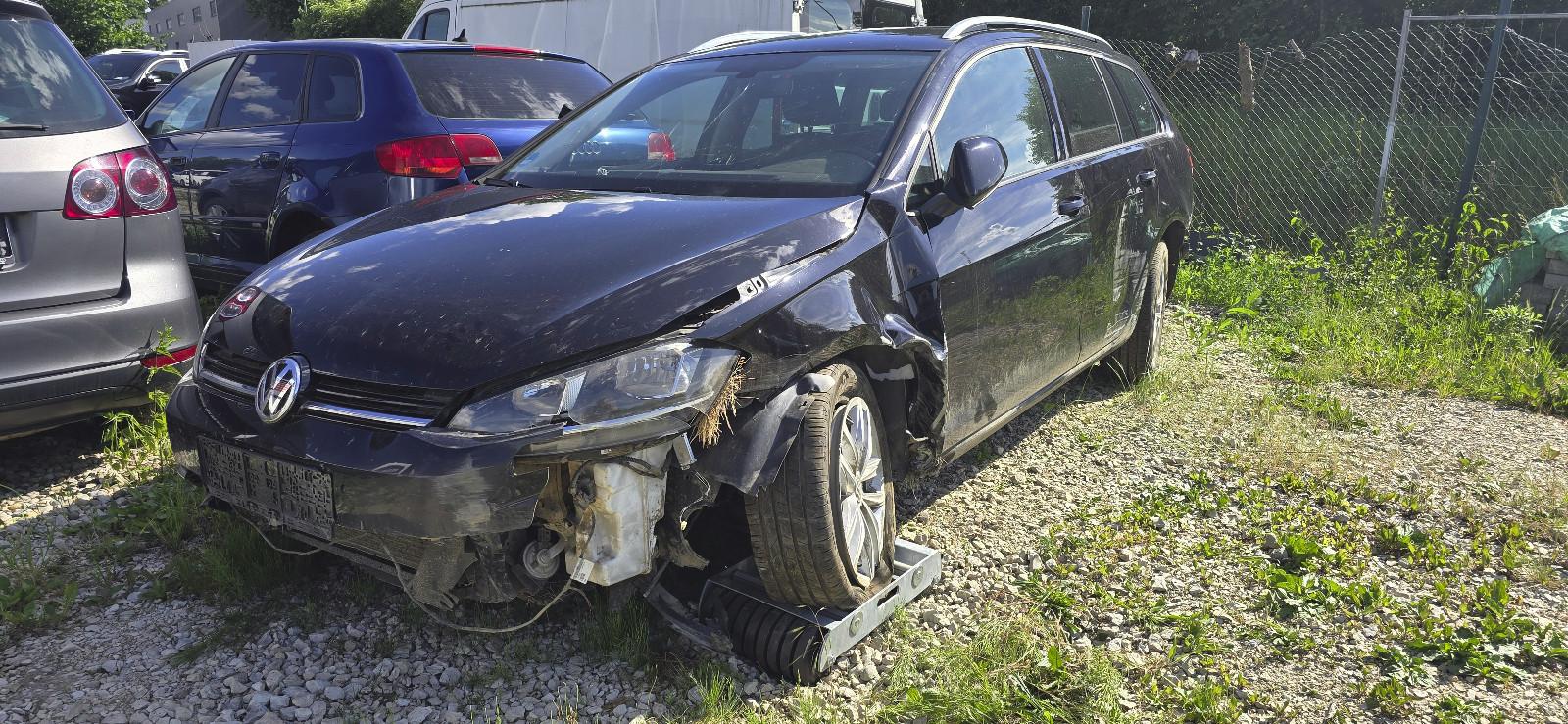 Volkswagen Golf VII Variant Comfortline 1,6 TDI* NAVI*