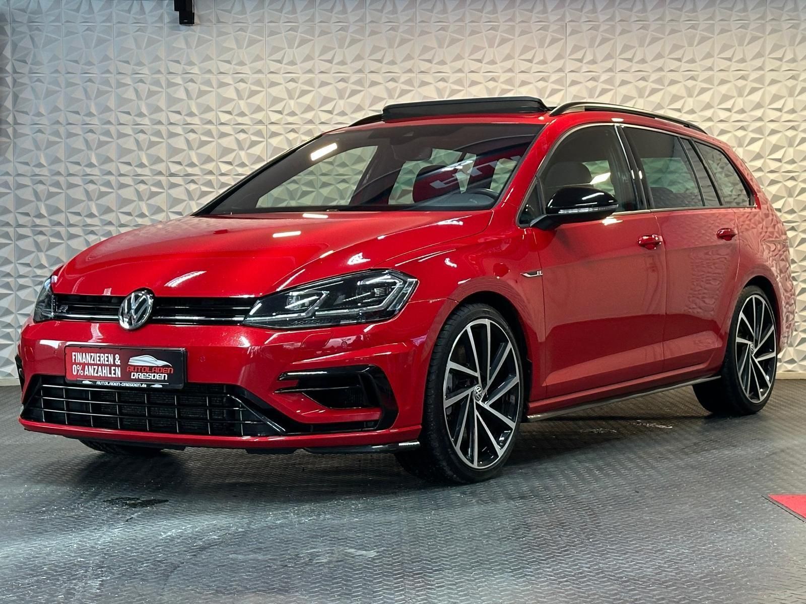 VW Golf R 2.0TSI VARIANT 4M* LED#SHZ#FH#PANO#KEYLES - Image 4
