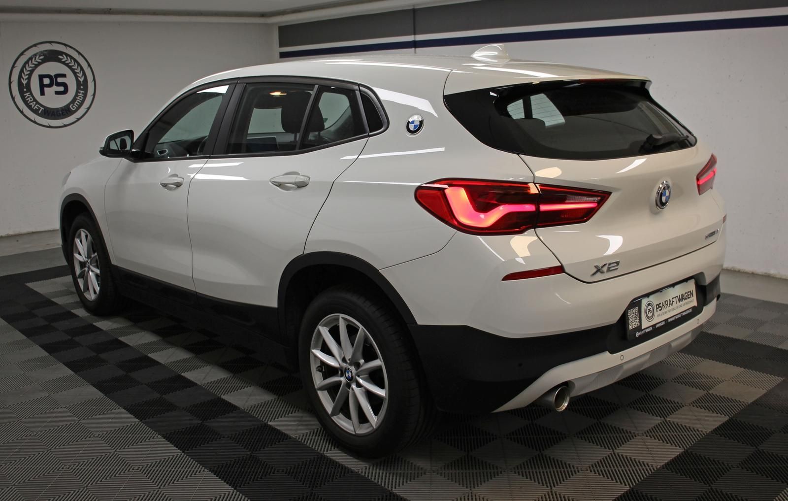 BMW X2 xDrive 18i TEMP NAVI LED SHZ S.HEFT BT 2.HD foto 4