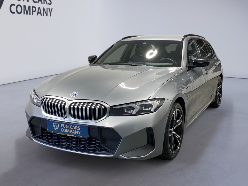 Image of BMW 330