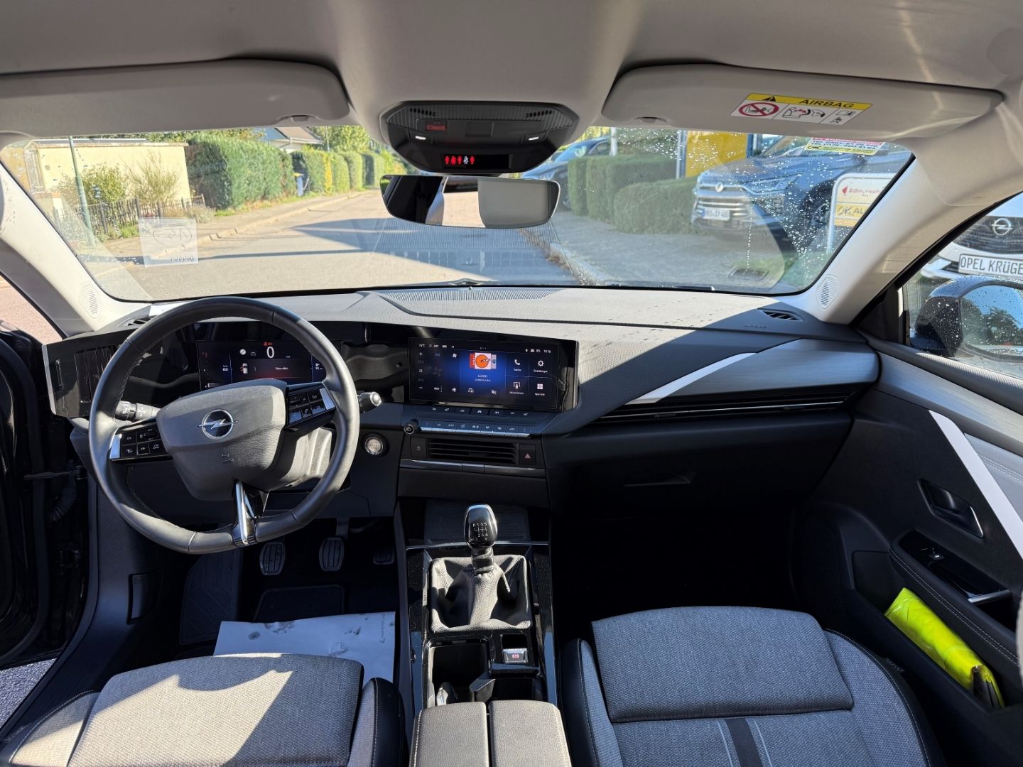 Fahrzeugabbildung Opel Astra Elegance L 1.2 Turbo mit SHZ+LHZ+Kamera
