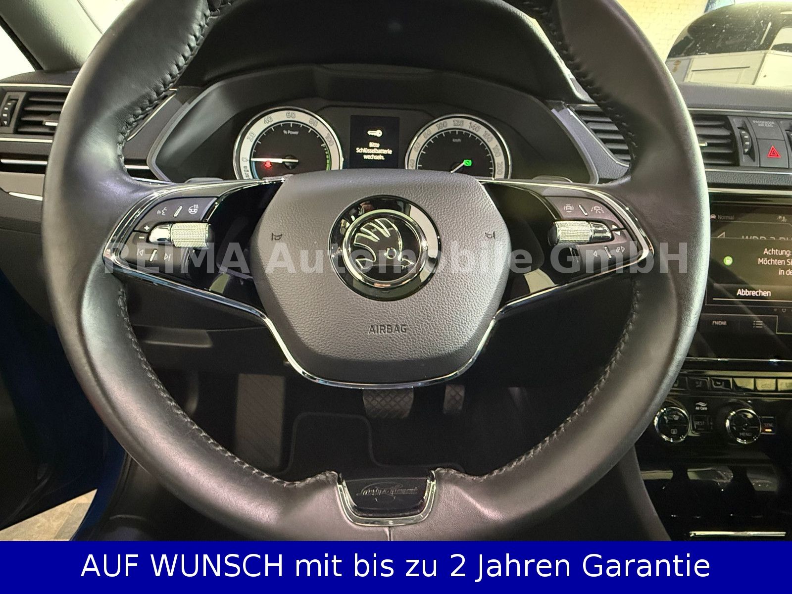 Fahrzeugabbildung SKODA Superb Combi L&K iV Hybrid, Matrix,SOH 94,1 %