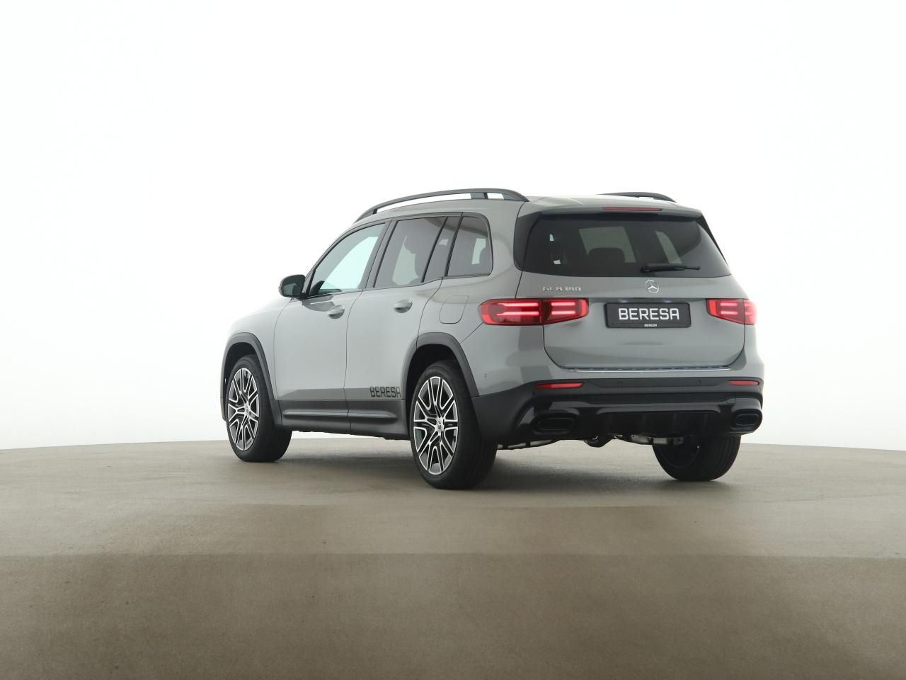 Mercedes-Benz GLB 180 AMG Night MBUX Distronic Kamera LED Navi foto 5