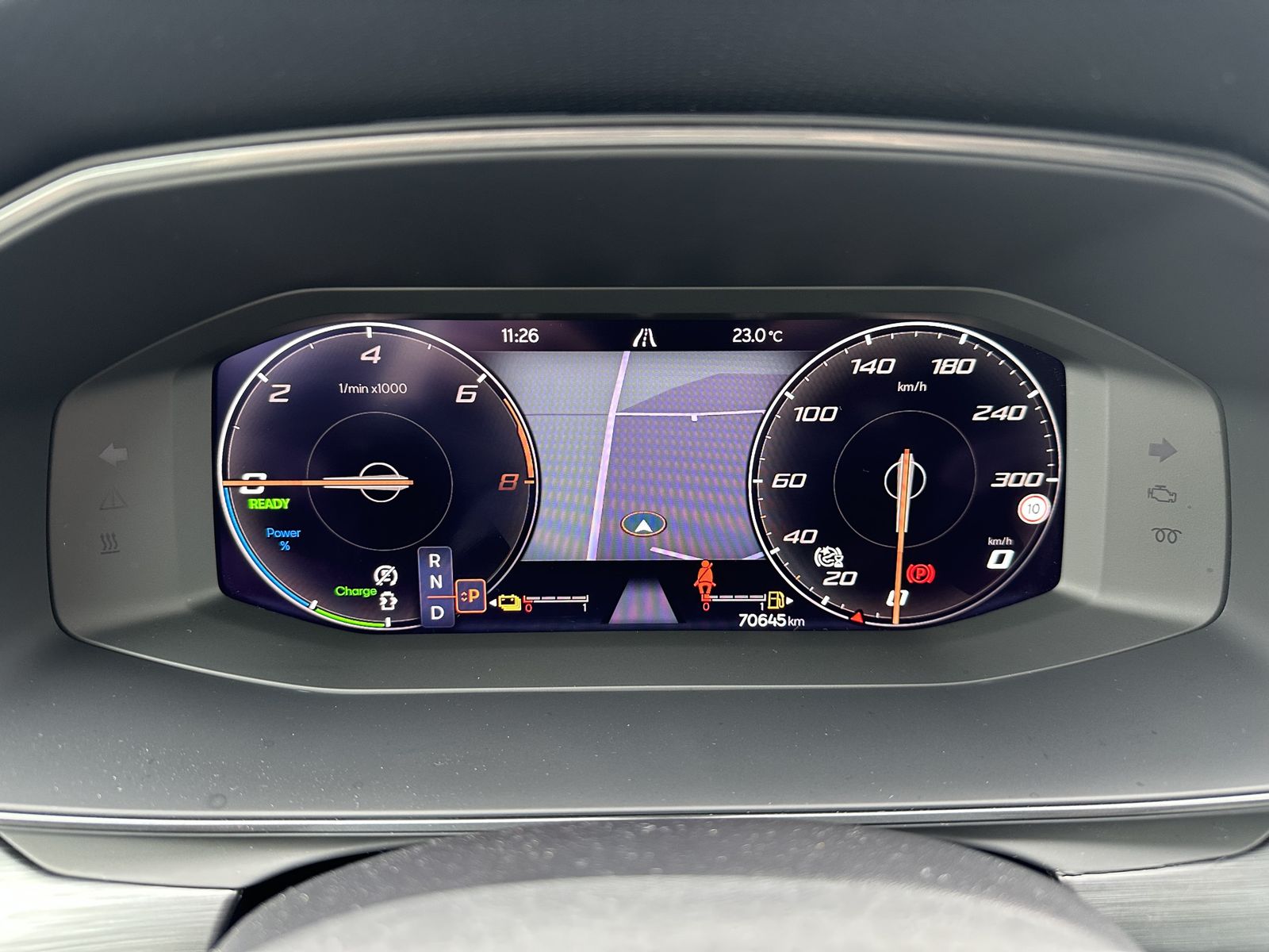 Fahrzeugabbildung CUPRA Leon SpT 1.4 TSI e-Hybrid VZ NAV+LED+ACC+PANO+SH