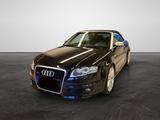 Audi RS4 Cabrio - 4.2 V8 quattro / Saisonfahrzeug - Audi RS4 mit Benzin-Antrieb: mit Navigationssystem