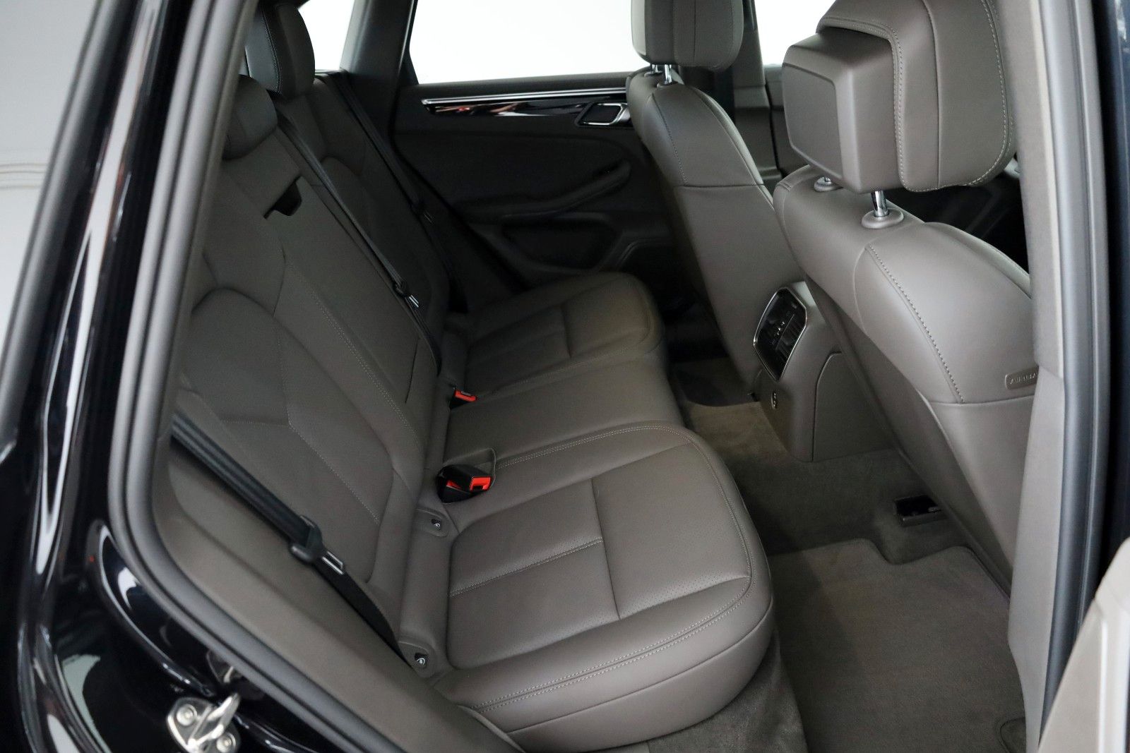 Fahrzeugabbildung Porsche Macan S,Leder,Navi,PCM,LED,Memorysit.,ACC,AHK.el