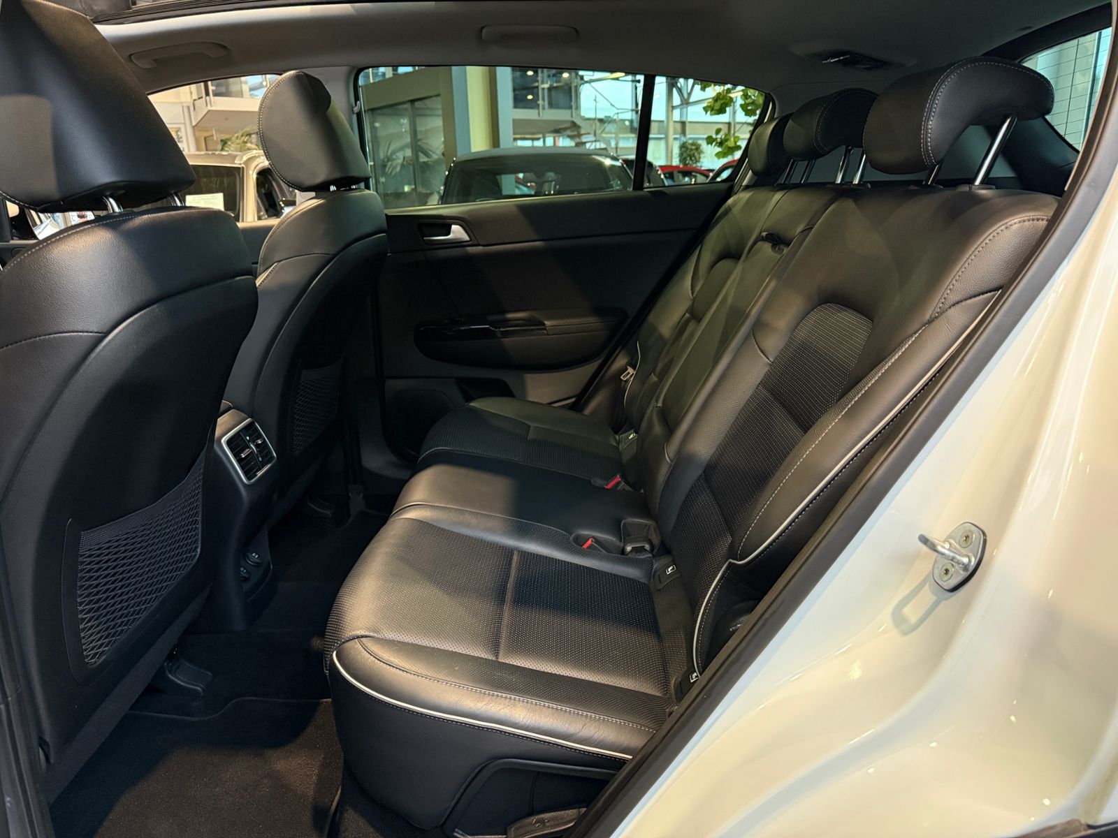 Fahrzeugabbildung Kia Sportage Platinum Edition AWD PANO 360° ACC