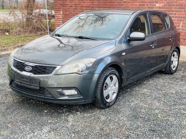 Kia CEED/1.4/2012/TÜV/KLIMA/VOLLAUSTATUNG/8FBRFT/