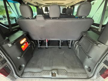 Opel Vivaro - 11
