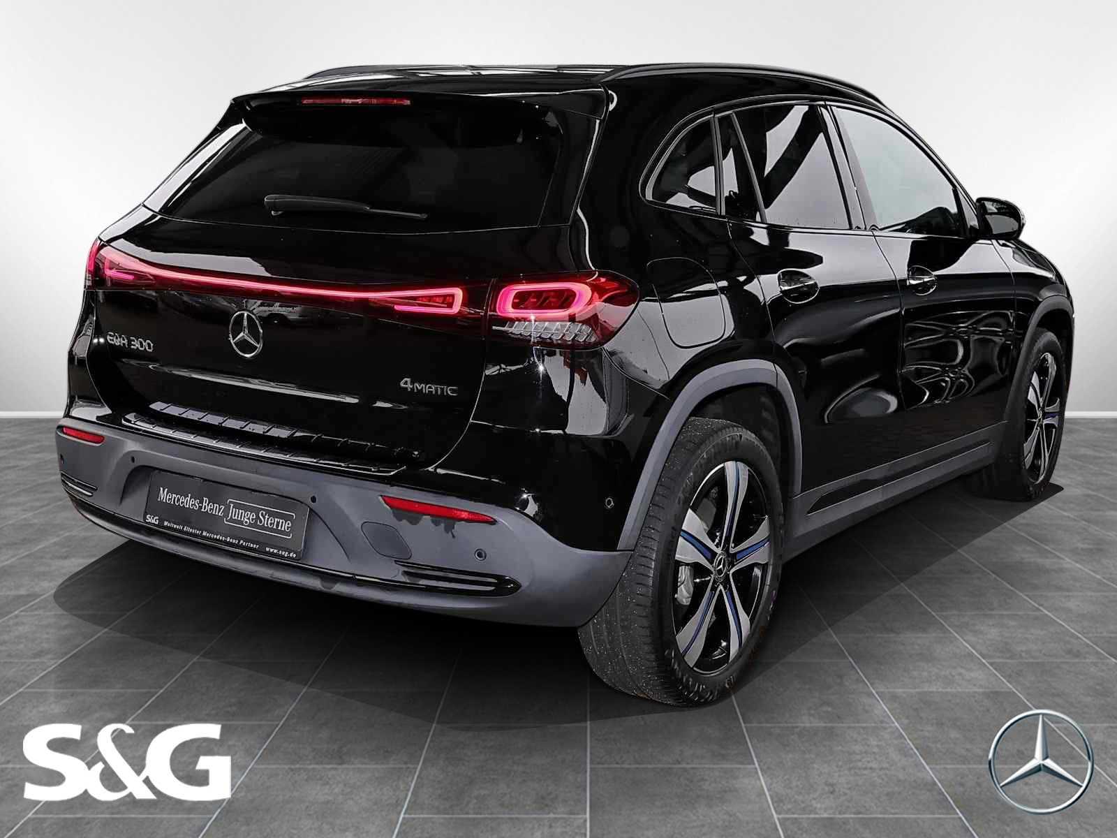 Mercedes-Benz EQA 300 4M KAMERA+TOTWINKEL+CARPLAY+MBUX+LED+19"