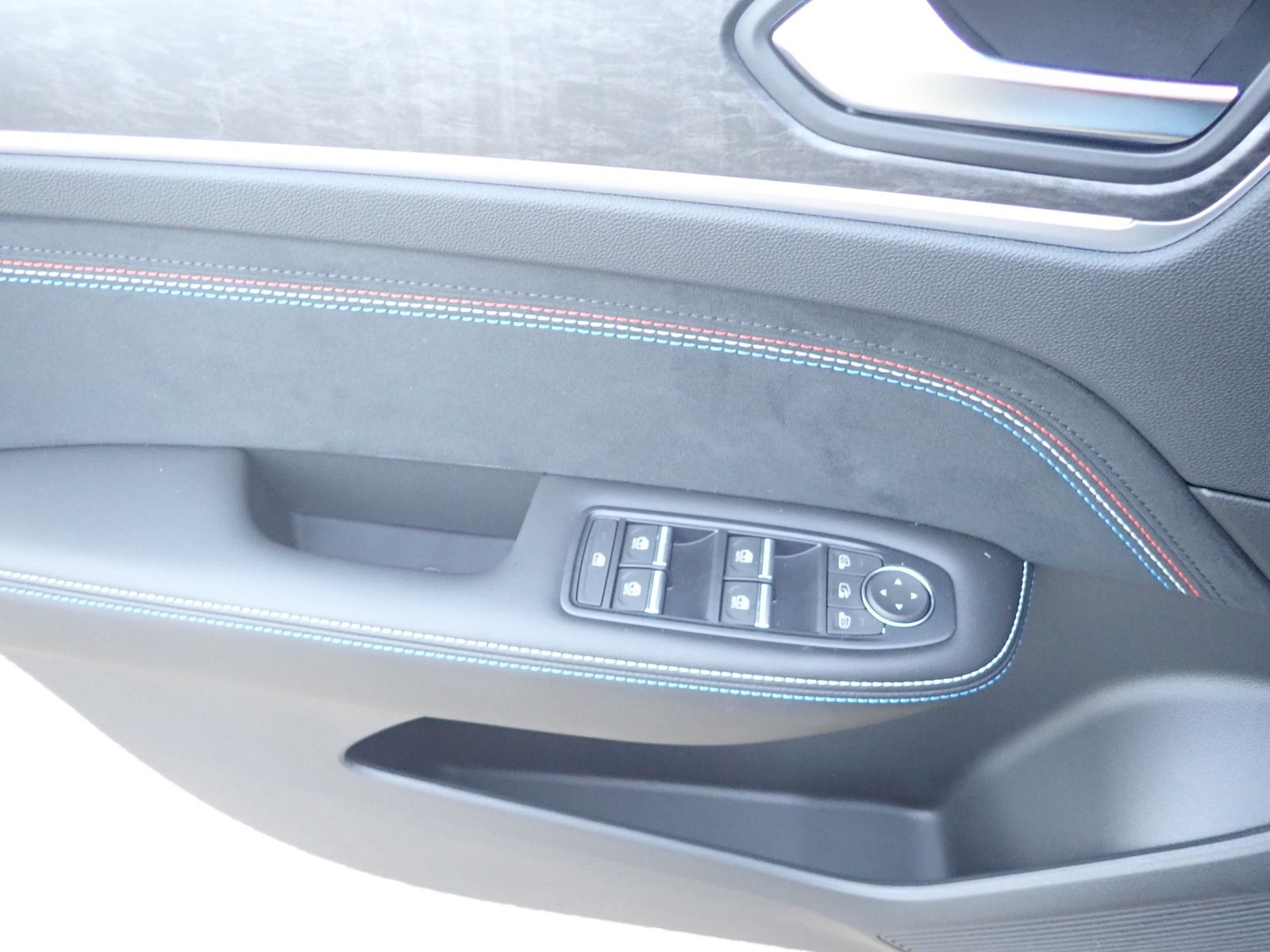 Fahrzeugabbildung Renault Arkana Esprit Alpine Mild Hybrid 140 EDC