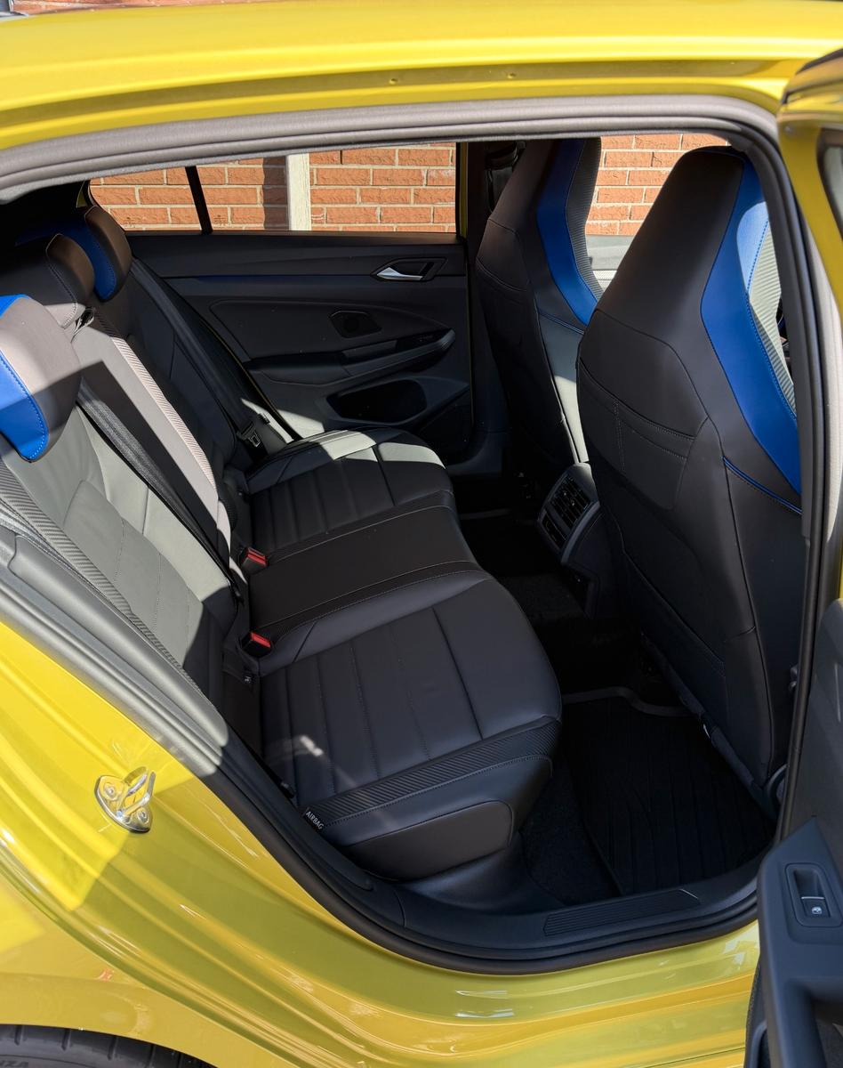 Volkswagen VW Golf 8 R Perf. 333 Limited Edition Nr. 30/333