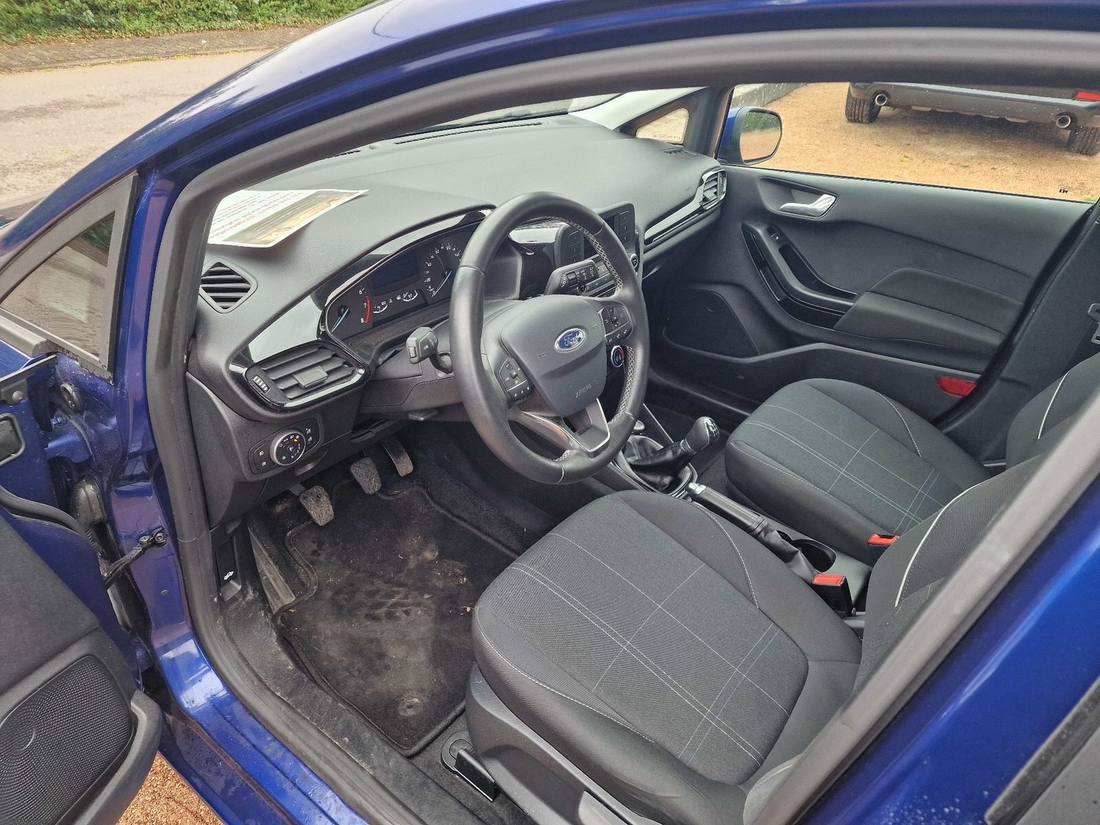 Fahrzeugabbildung Ford Fiesta Cool & Connect, Winterpaket,NSW, PDC