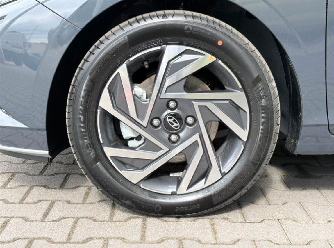 Fahrzeugabbildung Hyundai i20 Trend 90PS Automatik Navi/Kamera!