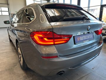 BMW 530 d xDrive Sport Line *LED*Pano*